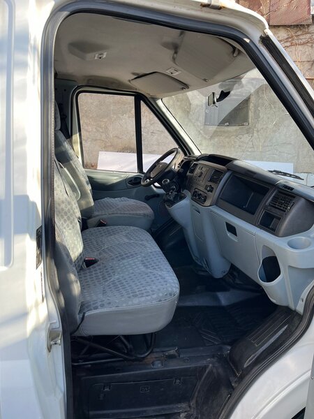 Ford Transit Cub Carosat